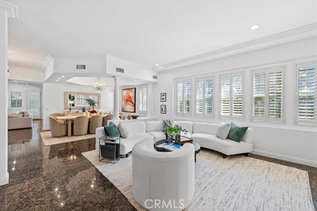 Detail Gallery Image 5 of 54 For 1020 Harbor Crossing, Marina Del Rey,  CA 90292 - 4 Beds | 4/1 Baths