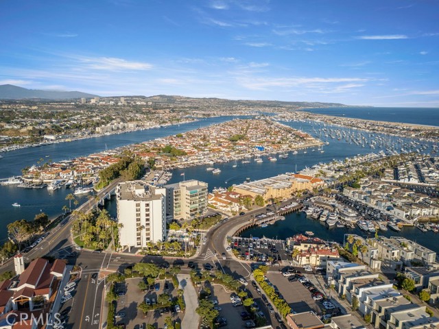 601 Lido Park Drive, Newport Beach CA: https://media.crmls.org/medias/c3db6944-386f-4c70-a704-67dba0331fac.jpg