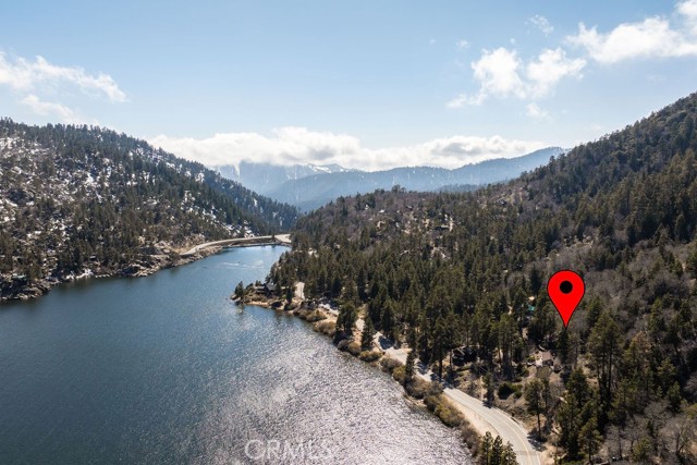 Detail Gallery Image 6 of 55 For 103 Big Bear Tract, Fawnskin,  CA 92333 - 4 Beds | 1/2 Baths