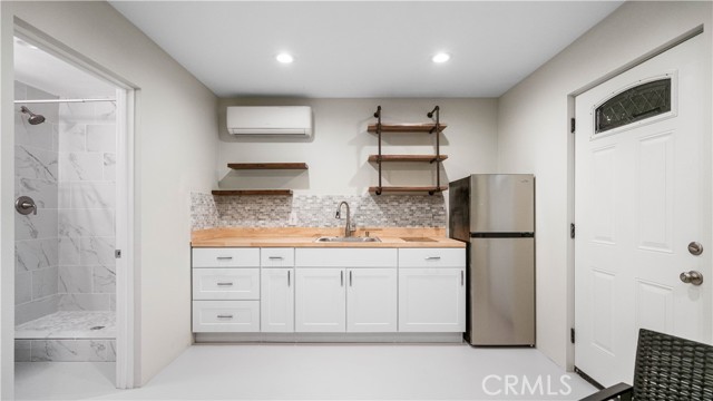 72160 Winters Road, 29 Palms CA: https://media.crmls.org/medias/c3dc6b78-7f4c-4e01-97da-09093ef387a5.jpg