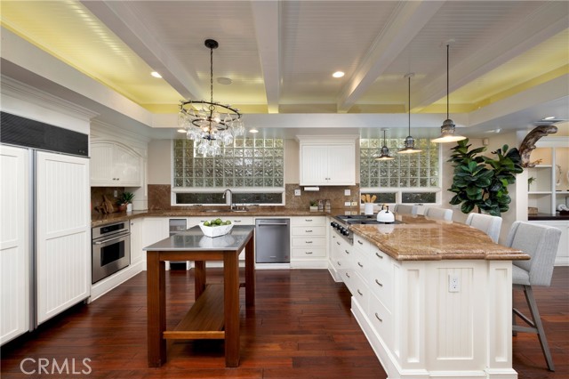 Detail Gallery Image 14 of 41 For 16631 Carousel, Huntington Beach,  CA 92649 - 4 Beds | 4/1 Baths