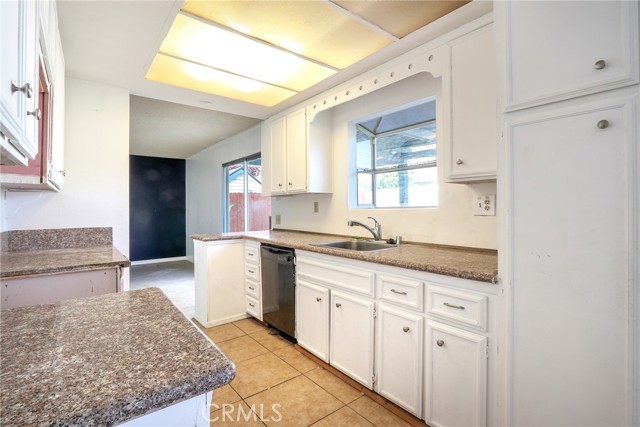 Detail Gallery Image 5 of 32 For 8657 Cedar Dr, Rancho Cucamonga,  CA 91730 - 4 Beds | 2/1 Baths