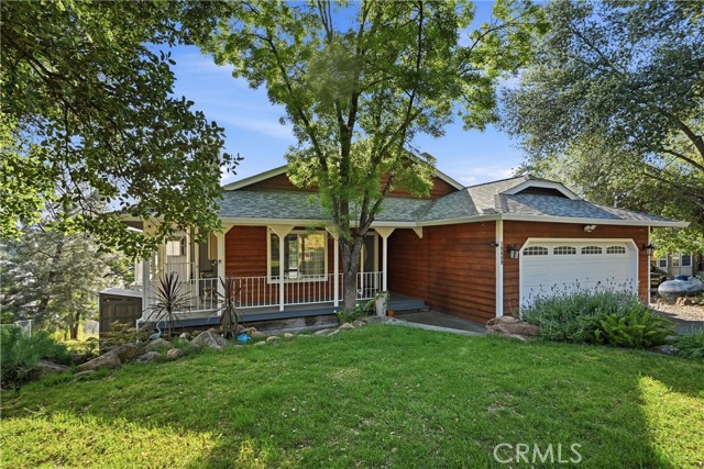 Detail Gallery Image 2 of 41 For 18669 Deer Hill, Hidden Valley Lake,  CA 95467 - 3 Beds | 2 Baths