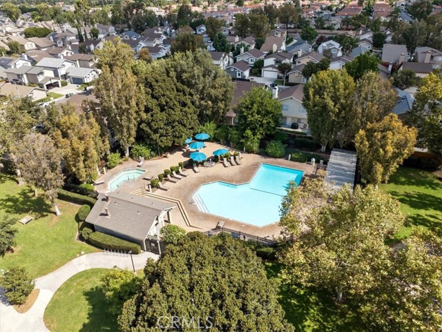 12 Gettysburg, Irvine CA: https://media.crmls.org/medias/c3de25ac-33b3-4d81-943e-25d8a1c2986b.jpg