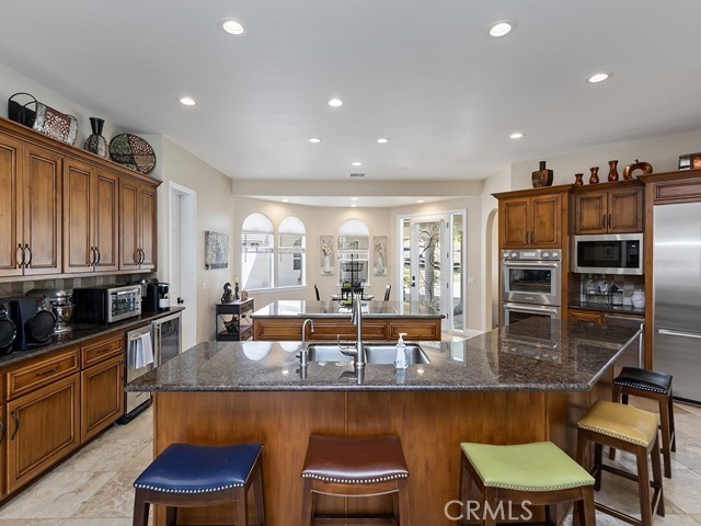 Detail Gallery Image 13 of 67 For 36410 Calle Puerta Bonita, Temecula,  CA 92592 - 5 Beds | 4/2 Baths