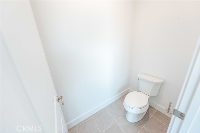 27554 Elderberry Dr, Valencia CA: https://media.crmls.org/medias/c3de517d-c3f6-45ba-9019-539466b5eab4.jpg