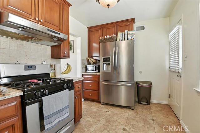 8507 Davista Drive, Whittier CA: https://media.crmls.org/medias/c3de6bc7-c57a-4f68-864d-71b40c12ff9b.jpg