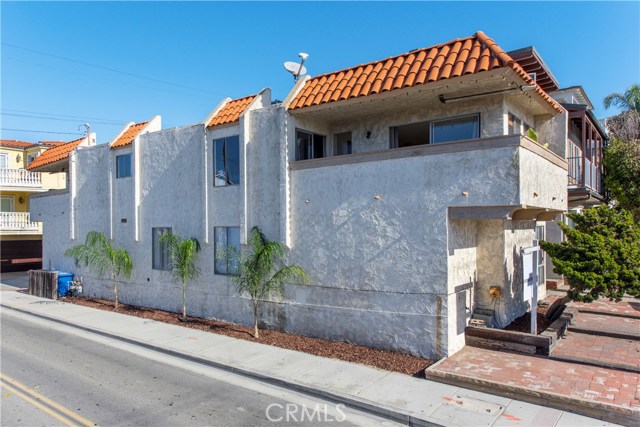 201 28th Street, Hermosa Beach, California 90254, 6 Bedrooms Bedrooms, ,5 BathroomsBathrooms,Residential,Sold,28th,SB16750687