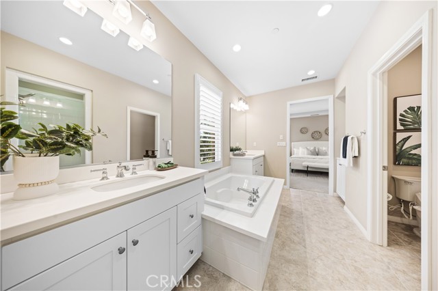 Detail Gallery Image 58 of 73 For 120 Crimson Oak, Irvine,  CA 92620 - 4 Beds | 3 Baths