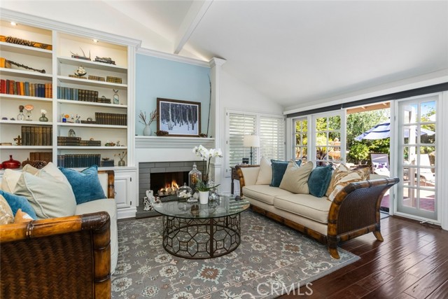 Detail Gallery Image 6 of 57 For 30 Jetty Dr, Corona Del Mar,  CA 92625 - 2 Beds | 2 Baths