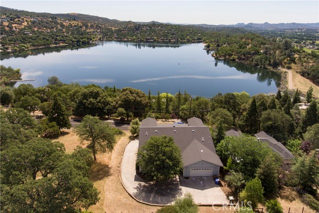 Photo of 16940 Knollview Drive, Hidden Valley Lake, CA 95467
