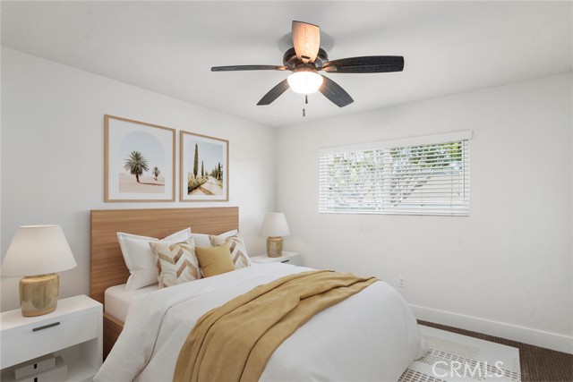 Detail Gallery Image 4 of 13 For 1050 Rutland Rd #C,  Newport Beach,  CA 92660 - 2 Beds | 1 Baths