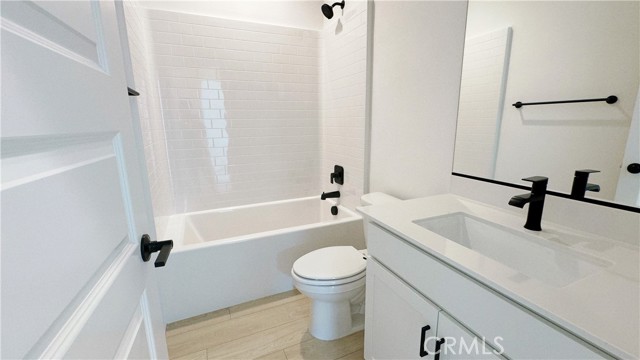 751 Cornelia Way, Rancho Mission Viejo CA: https://media.crmls.org/medias/c3e1ae4e-55d4-4a8c-8a8c-9954df17dc5e.jpg