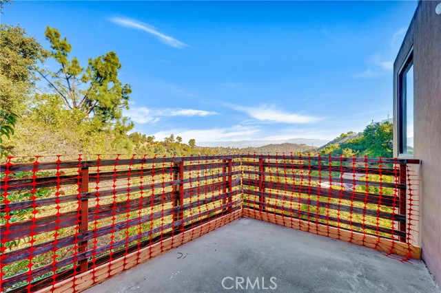 Detail Gallery Image 19 of 46 For 8896 Lookout Mountain Ave, Los Angeles,  CA 90046 - 4 Beds | 3/1 Baths