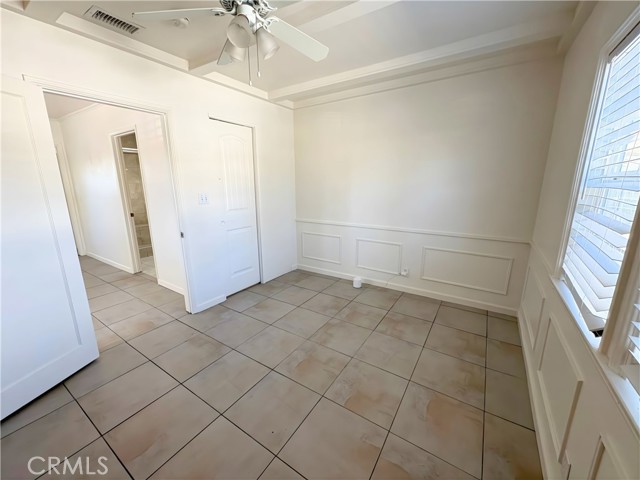 Detail Gallery Image 11 of 26 For 587 E Arrow, Upland,  CA 91786 - 5 Beds | 2/1 Baths