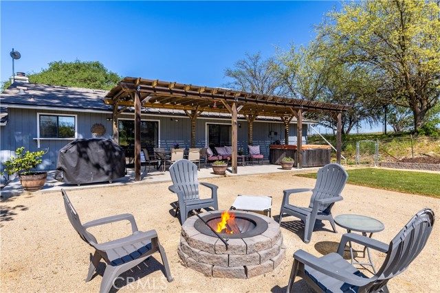 Detail Gallery Image 33 of 44 For 7435 Iverson, Paso Robles,  CA 93446 - 3 Beds | 2 Baths