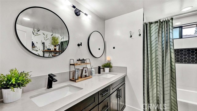 Detail Gallery Image 23 of 36 For 18201 Leafwood Ln, North Tustin,  CA 92705 - 5 Beds | 3/1 Baths