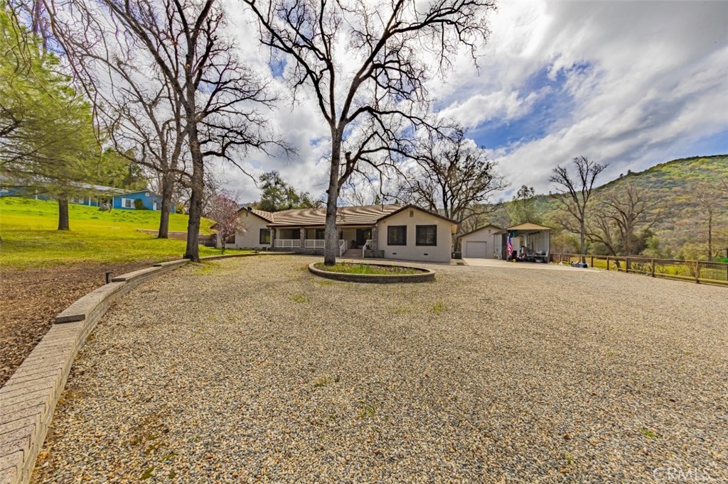 45344 S Oakview Drive