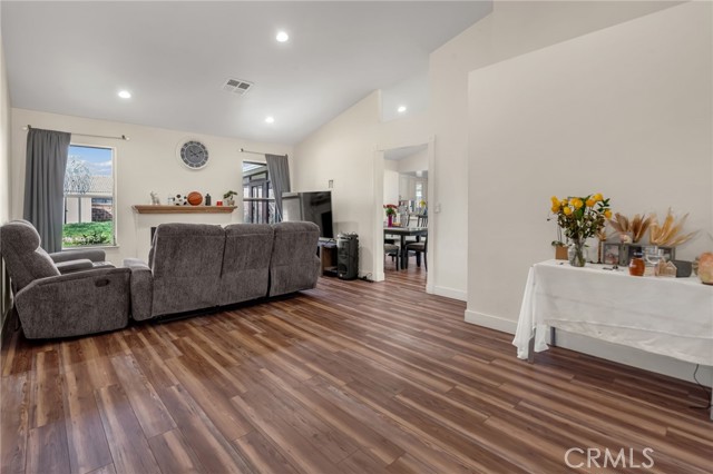 Detail Gallery Image 17 of 48 For 37623 Robin, Palmdale,  CA 93550 - 3 Beds | 2 Baths