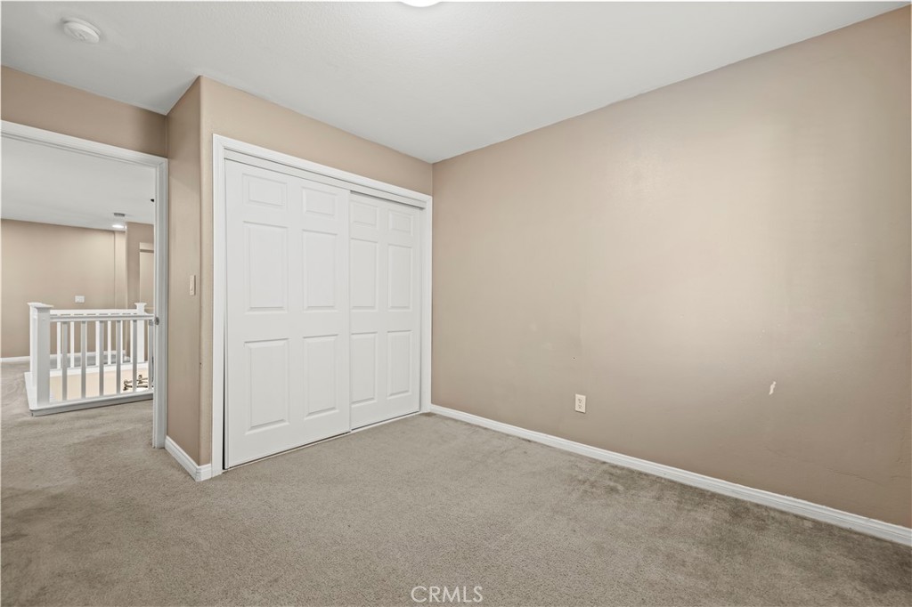 https://media.crmls.org/medias/c3e2f4ee-961a-48c7-b86f-989c33066b29.jpg?preset=X-Large