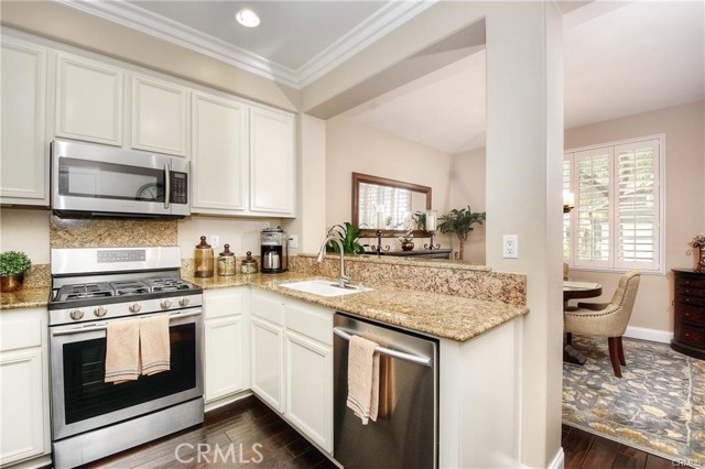 Detail Gallery Image 4 of 21 For 9 Whitworth St, Ladera Ranch,  CA 92694 - 3 Beds | 2/1 Baths