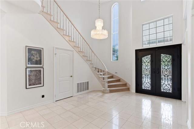 Image 3 of 53 For 24345 La Homa