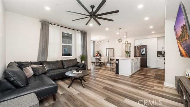 Detail Gallery Image 5 of 29 For 9388 Cadence Pl, Rancho Cucamonga,  CA 91730 - 3 Beds | 2 Baths