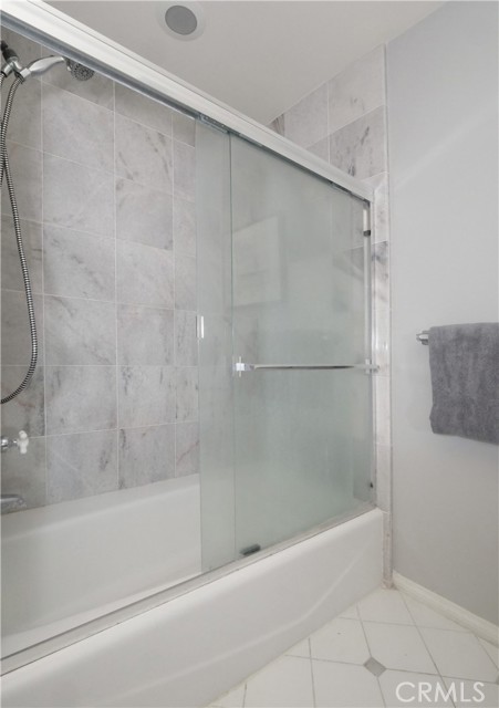 2705 Gates Avenue, Redondo Beach, California 90278, 3 Bedrooms Bedrooms, ,2 BathroomsBathrooms,Residential,Sold,Gates,SB21245963