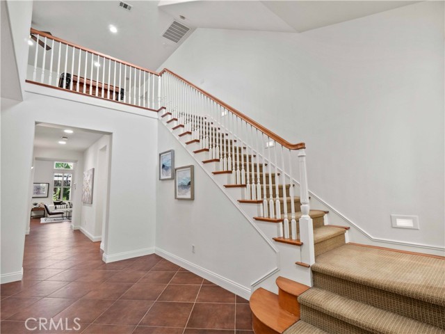 25679 Smoketree Lane, Valencia CA: https://media.crmls.org/medias/c3e5ecfa-c509-4419-849d-180a303199ee.jpg