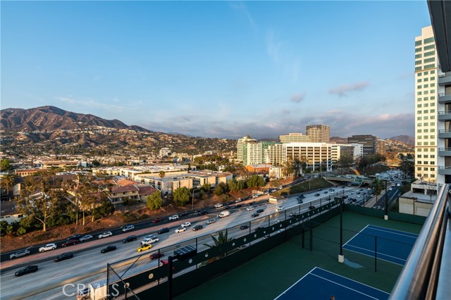 Detail Gallery Image 37 of 66 For 345 Pioneer Dr #1201,  Glendale,  CA 91203 - 2 Beds | 2 Baths