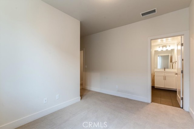 Detail Gallery Image 20 of 32 For 2460 Victoria Ave #102,  San Luis Obispo,  CA 93401 - 2 Beds | 2/1 Baths