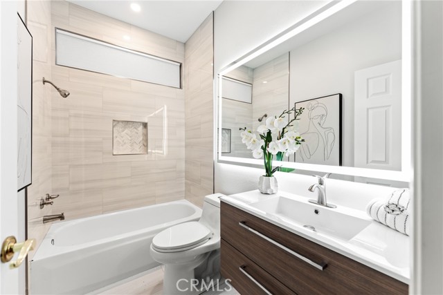 Image 26 of 38 For 911 Firefly  