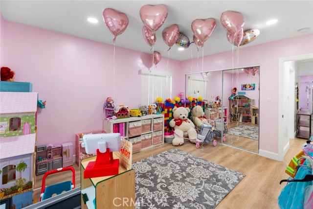 Detail Gallery Image 11 of 11 For 6608 Saint Clair Ave, North Hollywood,  CA 91606 - 4 Beds | 3 Baths