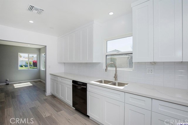 2 Bed Home for Sale in Sun Valley, California