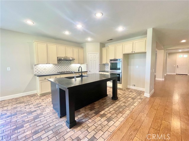 Detail Gallery Image 18 of 57 For 39326 Shree Rd, Temecula,  CA 92591 - 4 Beds | 3 Baths
