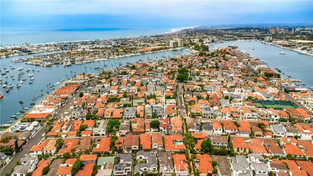 126 Via Koron, Newport Beach CA: https://media.crmls.org/medias/c3e9d391-4791-40d1-9ded-9b7623cd6a1a.jpg