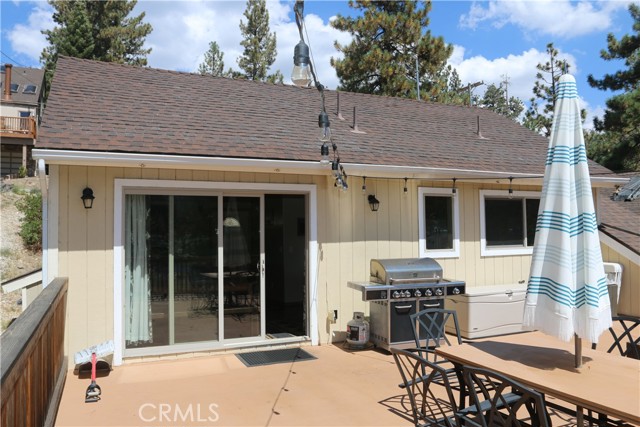 Detail Gallery Image 10 of 30 For 39039 Bayview Ln, Big Bear Lake,  CA 92315 - 3 Beds | 2 Baths