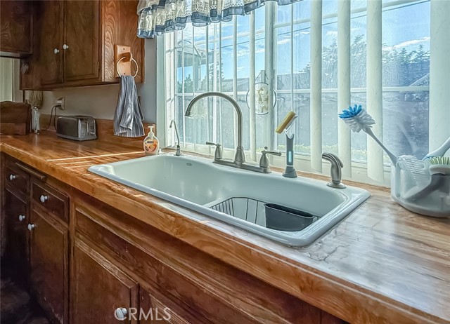 2191 Hilldale Avenue, Simi Valley CA: https://media.crmls.org/medias/c3eb6fb4-ca39-49b4-8fcc-26e0acf7f0a5.jpg