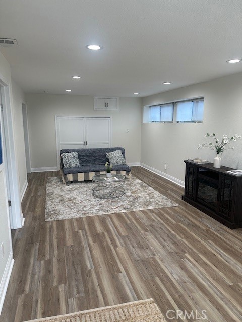 4034 W 63rd Street, Los Angeles CA: https://media.crmls.org/medias/c3ec0736-7659-41e9-a35e-7568f8bbb00c.jpg