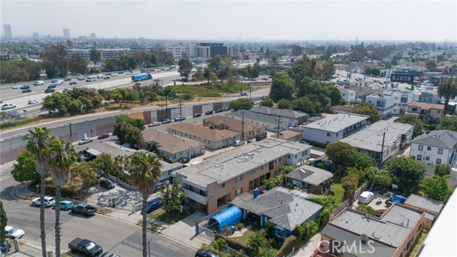Detail Gallery Image 4 of 8 For 2614 S Garth Ave, Los Angeles,  CA 90034 - 13 Beds | 8 Baths