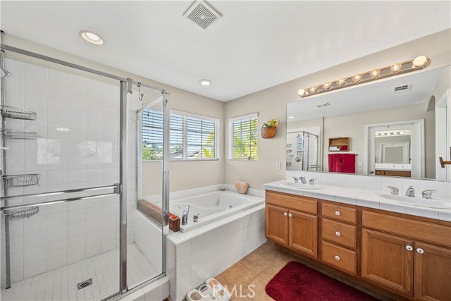 Detail Gallery Image 39 of 68 For 22262 Trinity Pl, Saugus,  CA 91390 - 5 Beds | 3 Baths