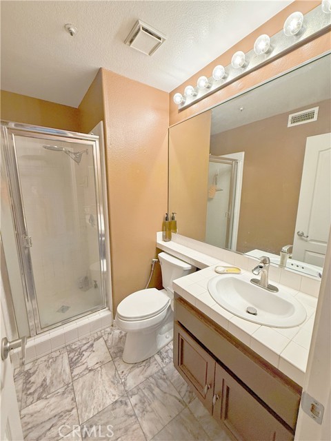 Detail Gallery Image 11 of 13 For 27185 Ocean Dunes St, Moreno Valley,  CA 92555 - 4 Beds | 3 Baths