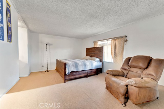 1401 W 9th Street, Pomona CA: https://media.crmls.org/medias/c3ecad45-b1c2-48cf-b095-76f8f2038bd1.jpg