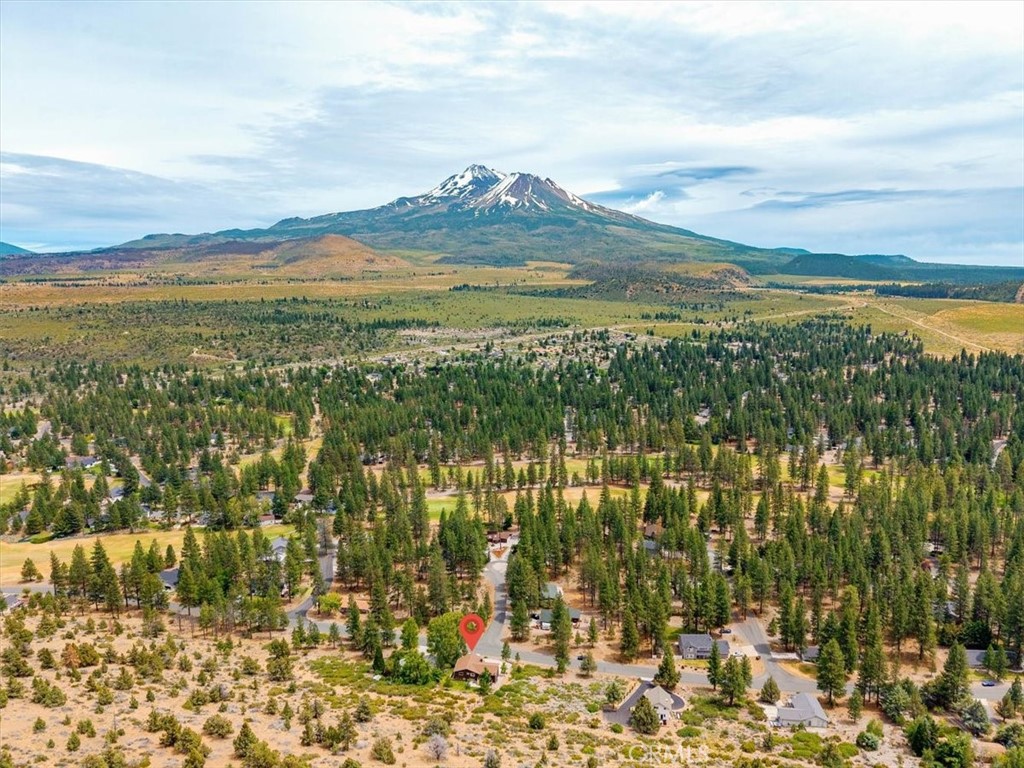 https://media.crmls.org/medias/c3ecb764-79f7-43c1-a83a-448ab50318dc.jpg?preset=X-Large