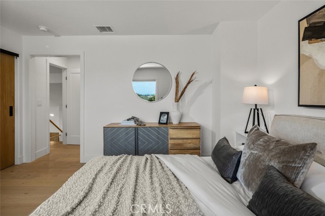 25302 Posada Lane, Mission Viejo CA: https://media.crmls.org/medias/c3eccdb0-7689-452c-b7c7-44827f3e8c3b.jpg