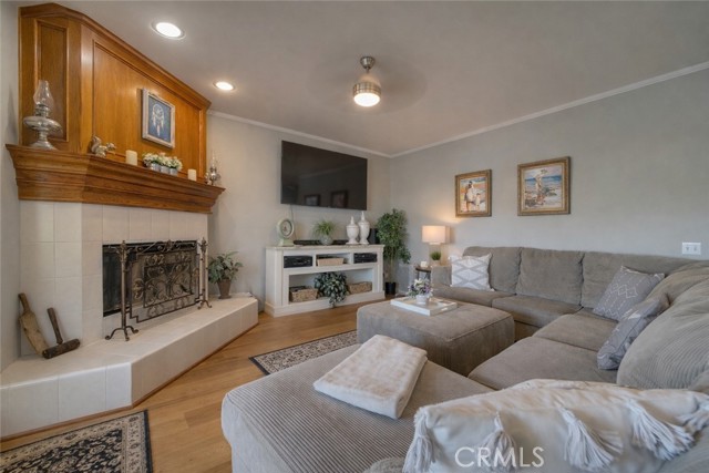 Detail Gallery Image 17 of 58 For 30212 Clear Water Dr, Canyon Lake,  CA 92587 - 4 Beds | 3 Baths