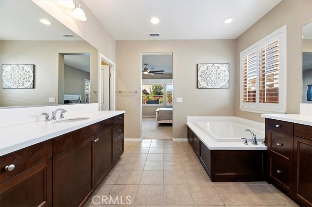 27881 Seneca Court, Menifee CA: https://media.crmls.org/medias/c3edf27c-231b-4129-9413-082f1835ec58.jpg