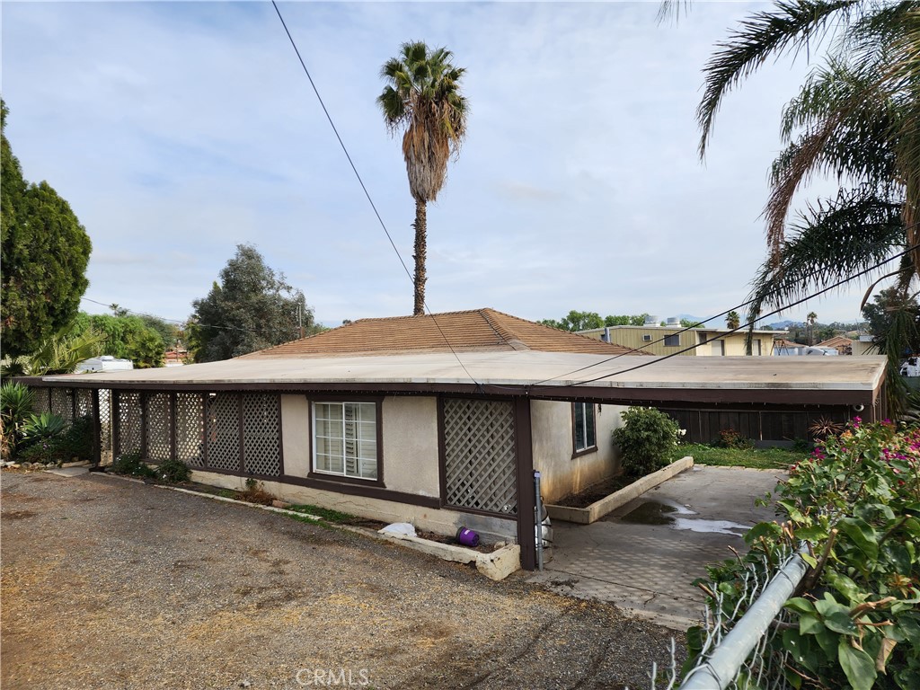 6158 Troth Street, Jurupa Valley, CA 91752