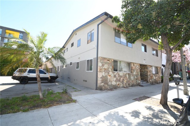 Detail Gallery Image 12 of 13 For 338 Elm Ave #3,  Long Beach,  CA 90802 - 2 Beds | 1 Baths