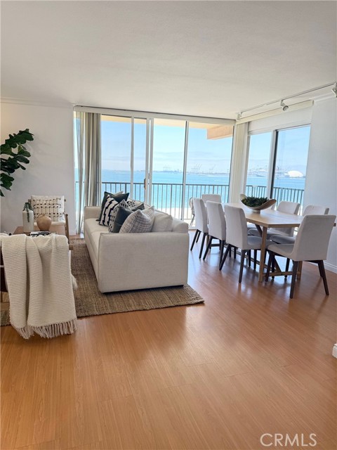 Detail Gallery Image 7 of 46 For 1750 E Ocean Bld #213,  Long Beach,  CA 90802 - 2 Beds | 2 Baths